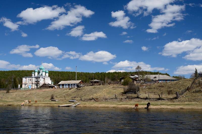 Экспедиция группы «Разбушлат» по реке Лена на лодочных моторах Tohatsu