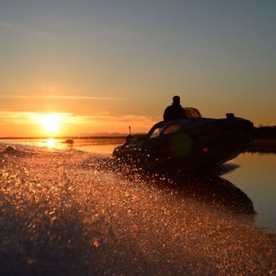 Экспедиция группы «Разбушлат»: 8000 км по реке Лена на лодочных моторах Tohatsu