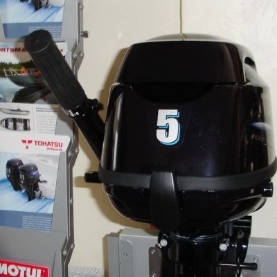 Обновленная четырехтактная 5-ка - лодочный мотор Tohatsu MFS 5 C